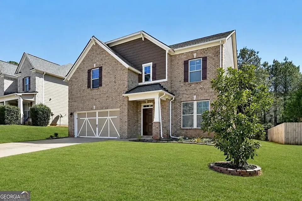 5 bed, 3697 sqft, $3,250 — Photo 1