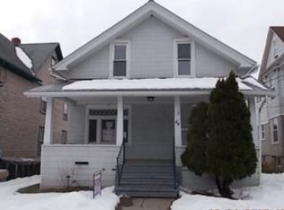 27 1st St, Johnson City, NY 13790