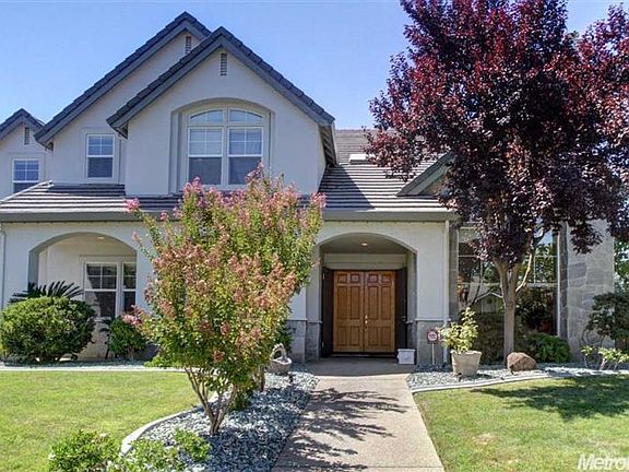 2nd image of 9011 Quail Cove Dr
