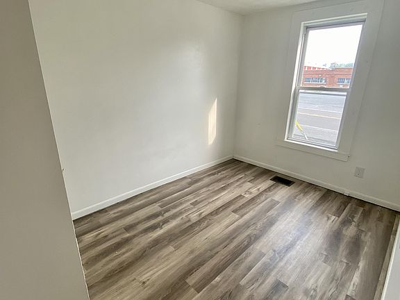 3rd image of 684 W End Ave #1