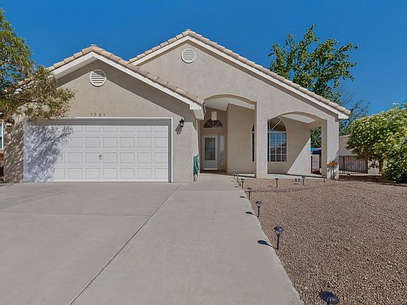 3rd image of 7501 Willow Wood Dr NW