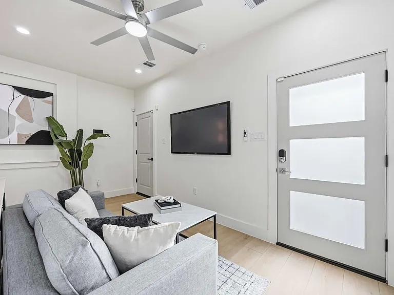 5313 Bacher — Photo 8