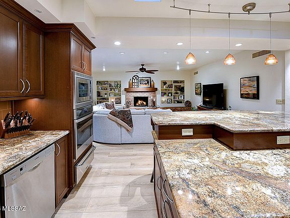 5th image of 8230 E Ridgewood Dr