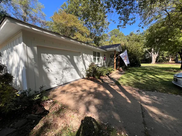 109 Clubview Rd, Oxford, MS 38655