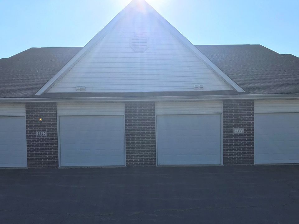 2nd image of 2231 Wittenham Pl