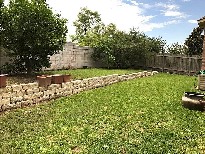 Building Photo - 2217 Westfalian Trl