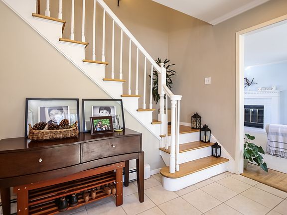 2nd image of 64 Heritage Dr