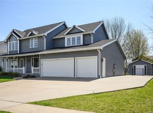 714 13th St SW, Altoona, IA 50009