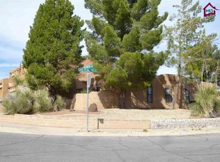 1055 Mormon Dr, Las Cruces, NM 88011