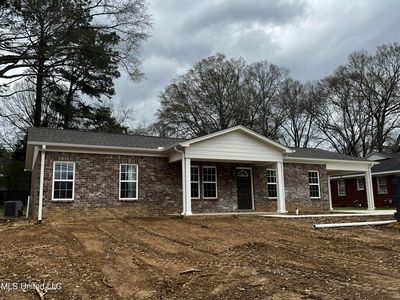 212 Evelyn St, Senatobia, MS, 38668