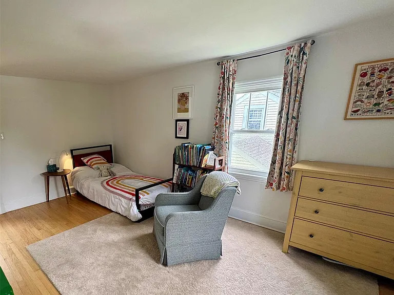 74 N Elm St — Photo 15