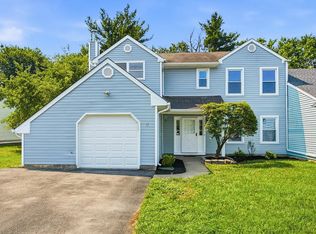 3 Karnell Ct, Edison, NJ 08820