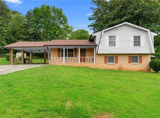 2135 Knighton Dr, Atlanta, GA 30349