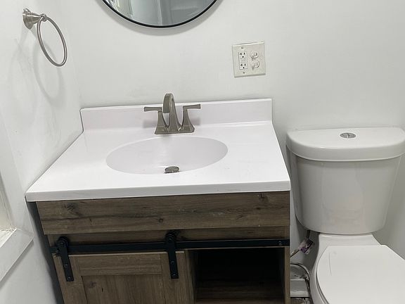 3rd image of 2038 N Hamlin Ave #1