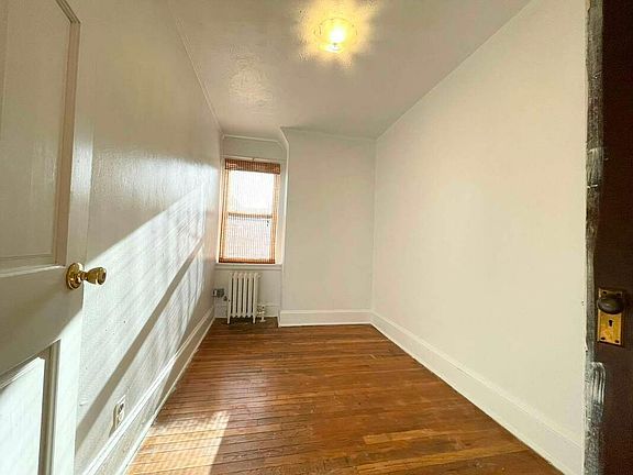 4th image of 2721 12th St #3