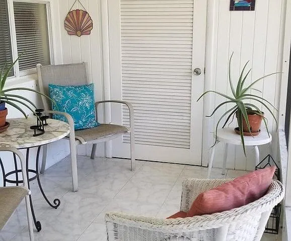 Shore Club — Photo 3