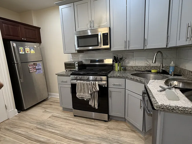 24 Howell St #1 — Photo 5