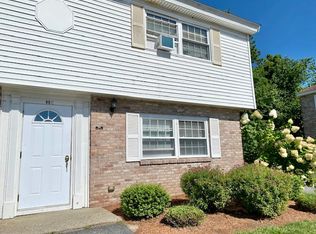 90C Washington Park Dr APT 10, Andover, MA 01810