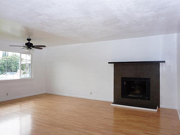 3rd image of 3361 Mount Wilson Dr
