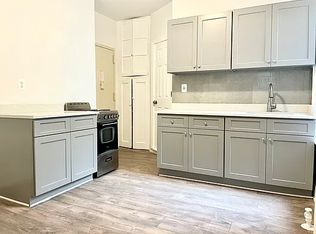225 E 35th St #11, New York, NY 10016