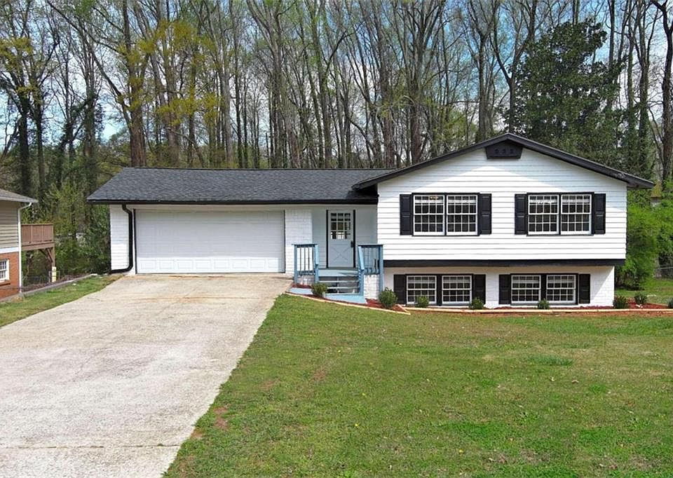1st image of 6170 Graceland Cir