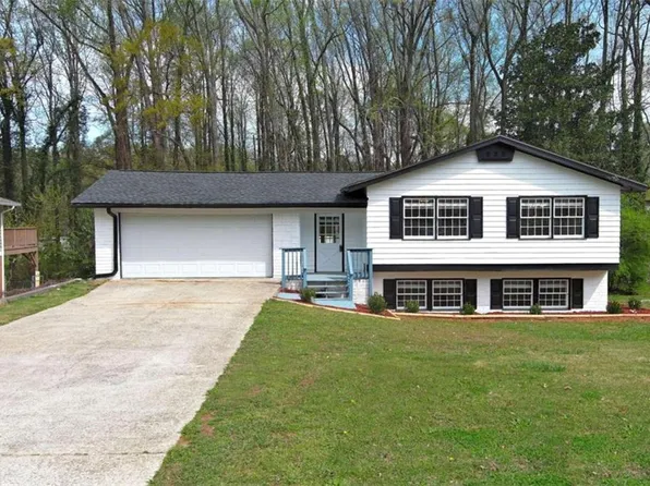6170 Graceland Cir, Morrow, GA 30260