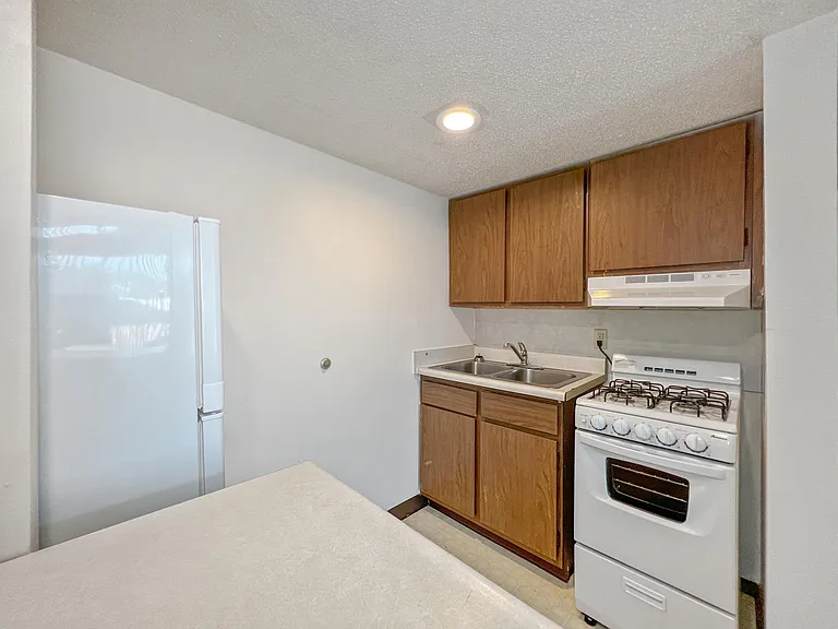 135 Dotson Dr #101 — Photo 5