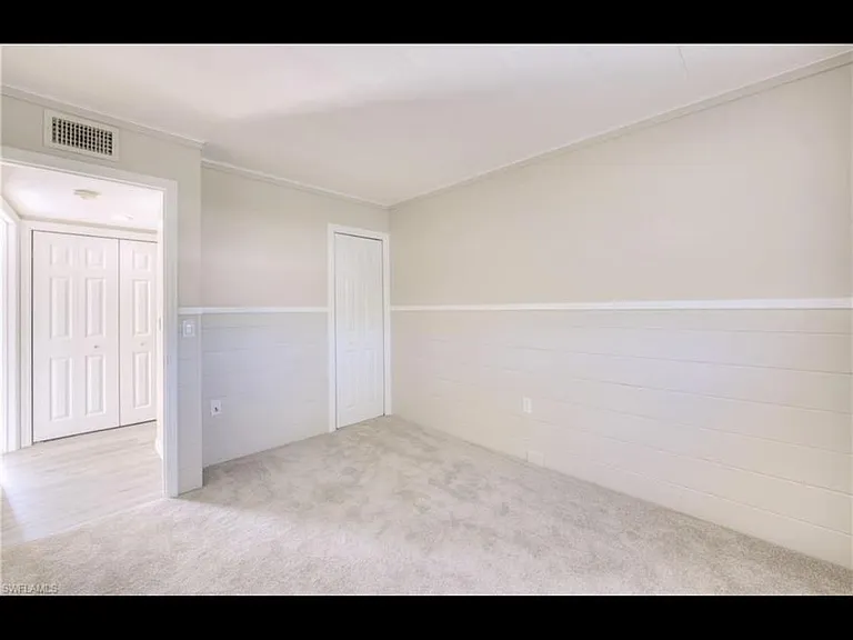 170 Bayview Ave — Photo 10