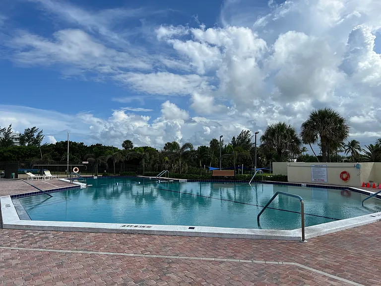 10725 S Ocean Dr #307 — Photo 37