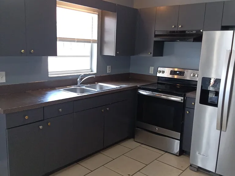 3605 N 54th St — Photo 3