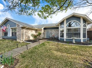322 Allegheny Trail Ln, Garland, TX 75043