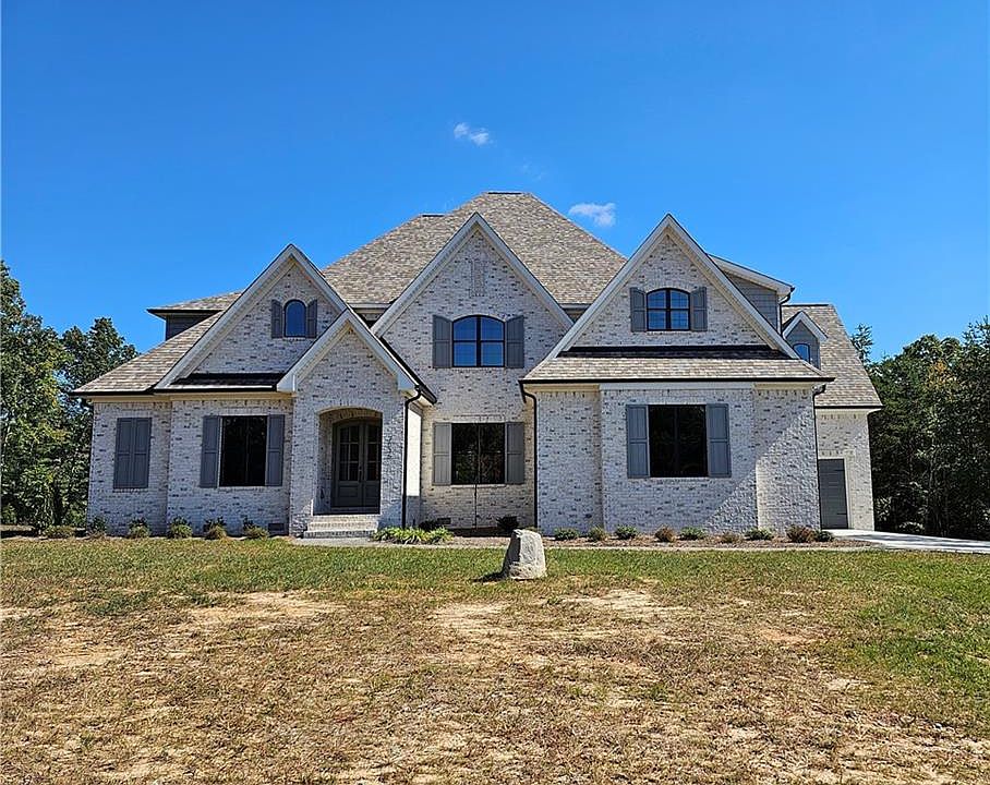 7536 Shadow Creek Dr, Summerfield, NC 27358 MLS 1122053 Zillow