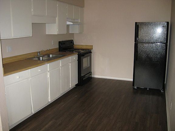 5th image of 2419 N Amarillo St