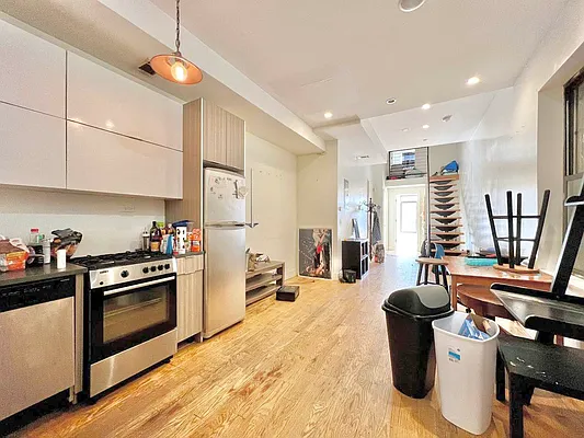 Rented by Doorway NYC, LLC | media 11