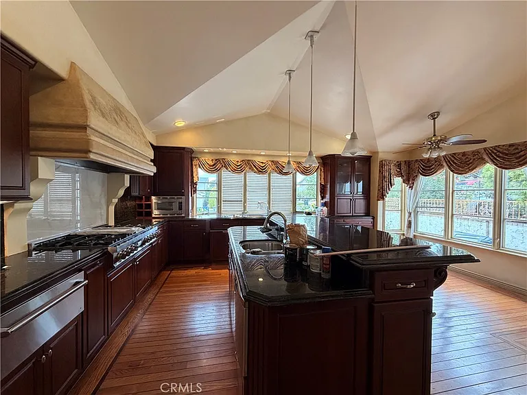 27605 Warrior Dr — Photo 2