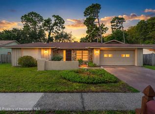 2220 Colonial Blvd W, Palm Harbor, FL 34683