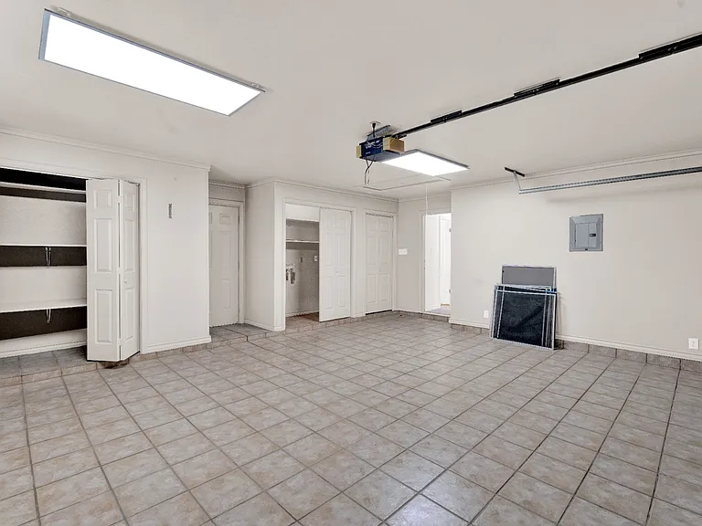 108 Lagos Ave — Photo 21