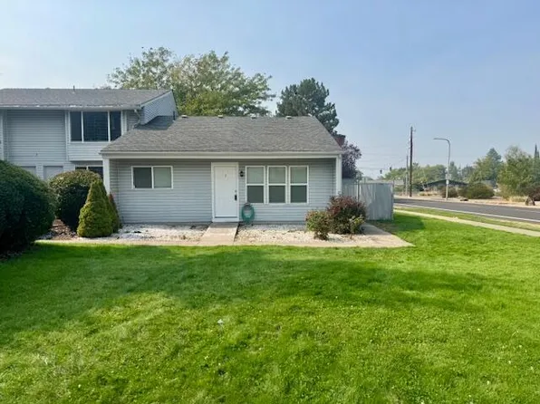 2000 Brookhurst St APT 1, Medford, OR 97504