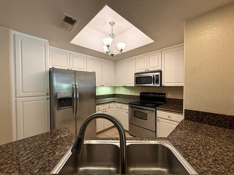 4165 Executive Dr #F206 — Photo 3