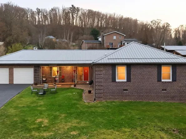 270 Bogey Dr, Abingdon, VA 24211