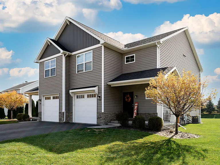 705 Bridgeview Dr — Photo 9
