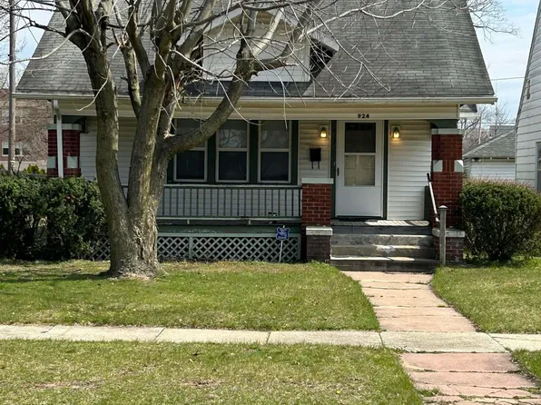 924 N Saint Louis Blvd, South Bend, IN 46617