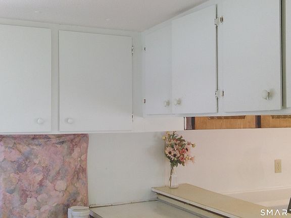 5th image of 21 Hillpond Drive