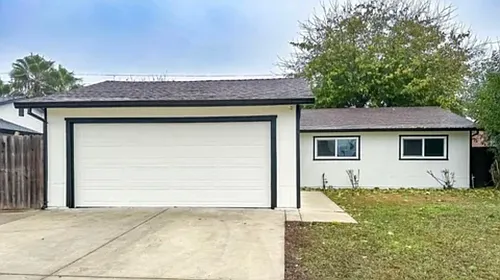 5285 Acacia Way Photo 1
