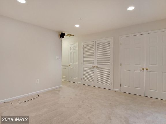 5th image of 1447 N Scott St