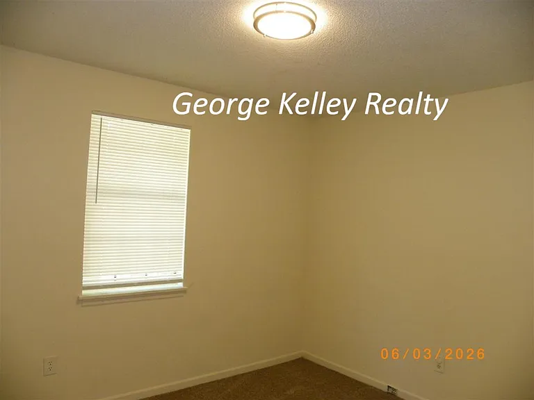 2nd bedroom 2nd view
