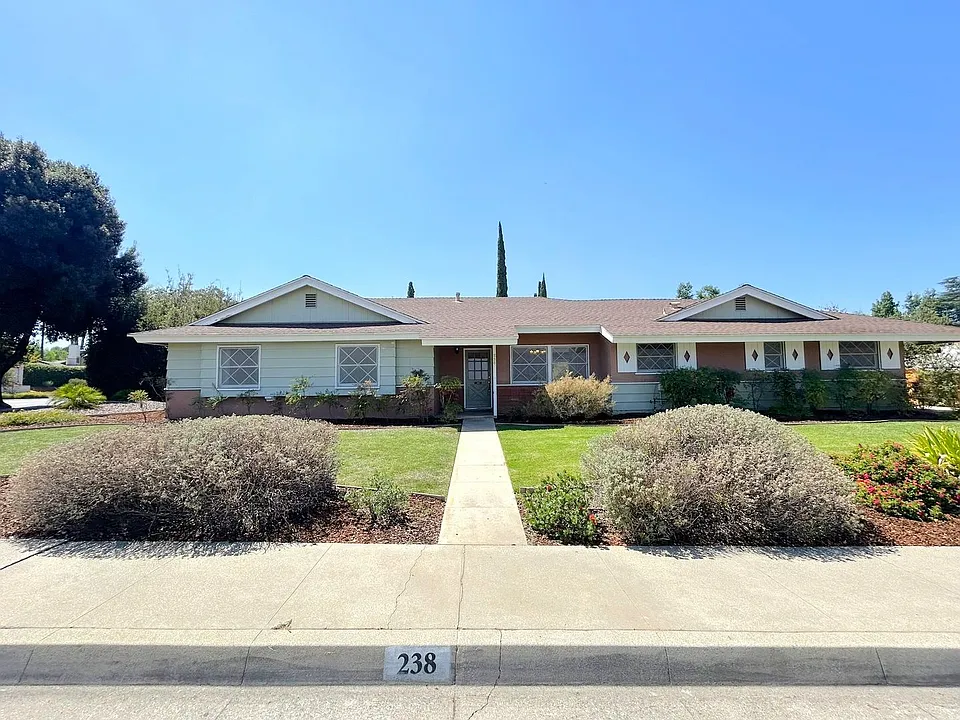 238 E Sunset Dr N