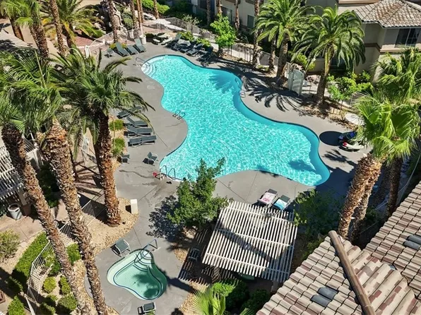 7119 S Durango Dr Unit 211, Spring Valley, NV 89113