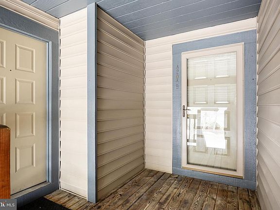 3rd image of 4904 Dunbarton Rd