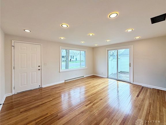 5th image of 856 Eichelberger Dr
